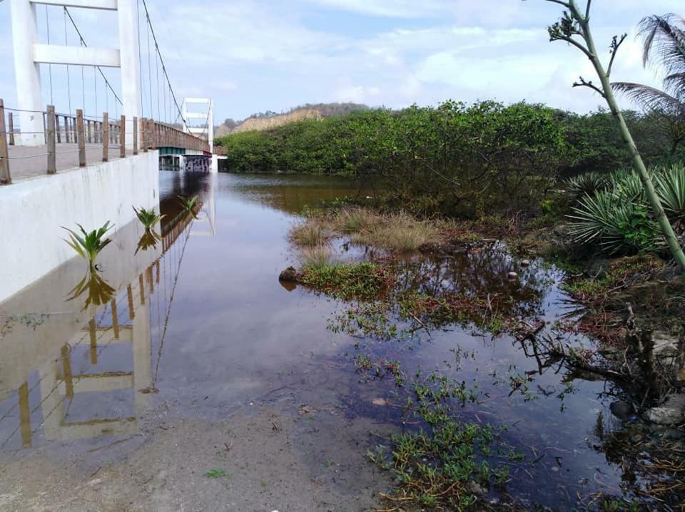 Hotel Bambu Canoa Exterior photo
